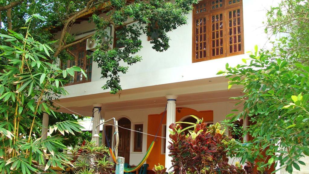 Rupa'S Hotel Baía de Arugam Quarto foto