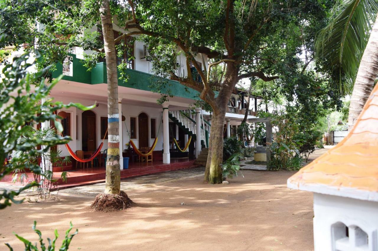 Rupa'S Hotel Baía de Arugam Exterior foto